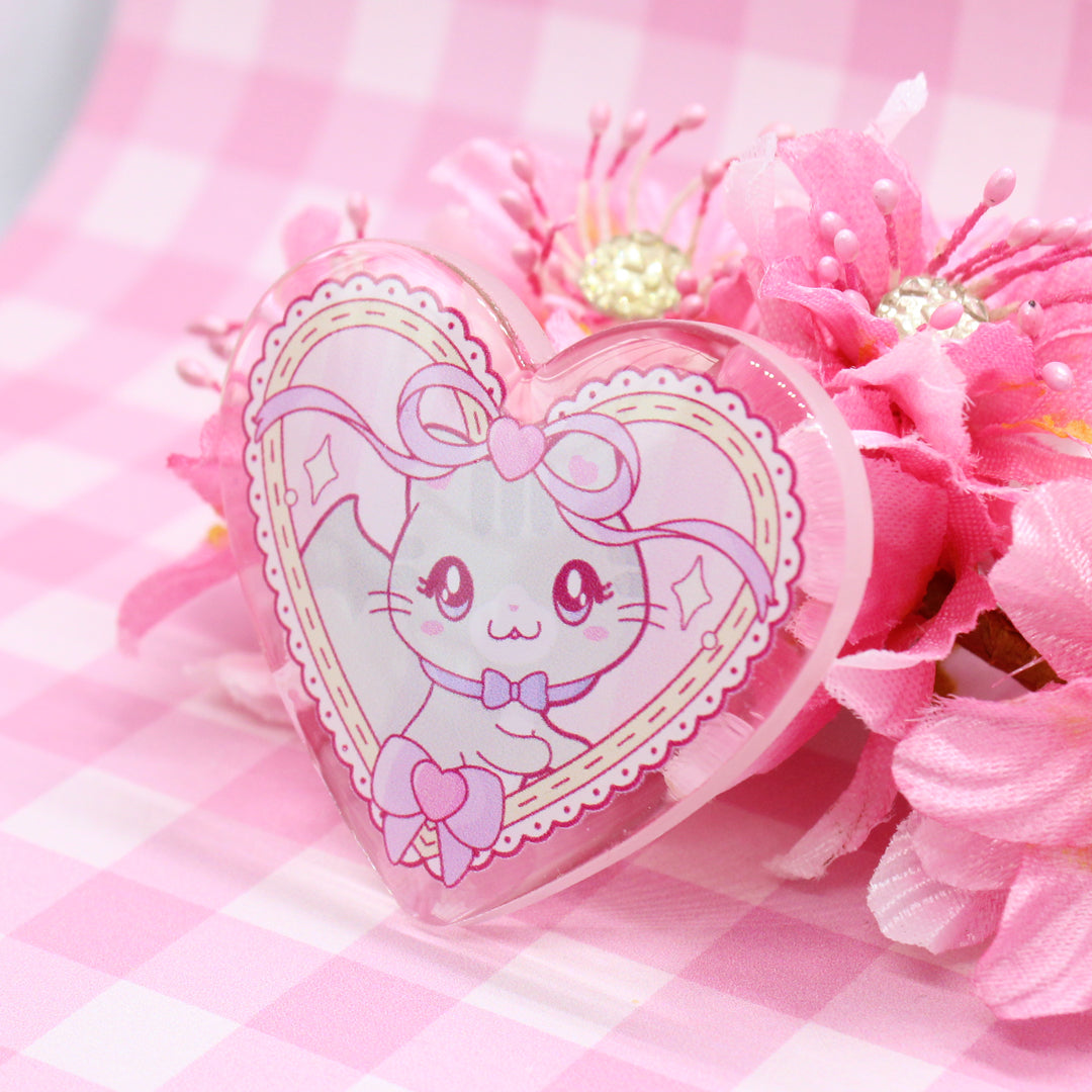 Pin de Acrílico Kira San Valentín